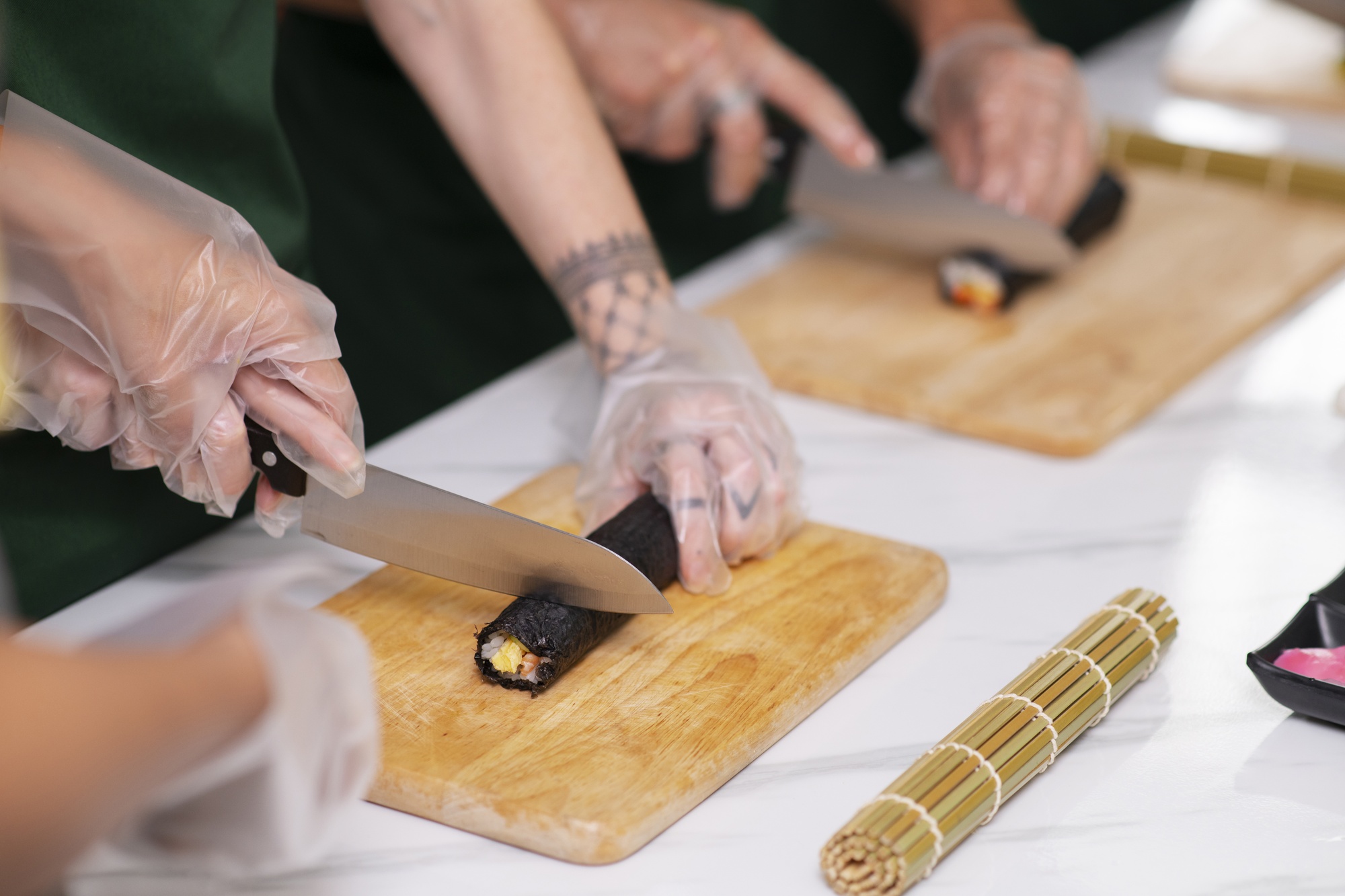 Small group learning knife skills